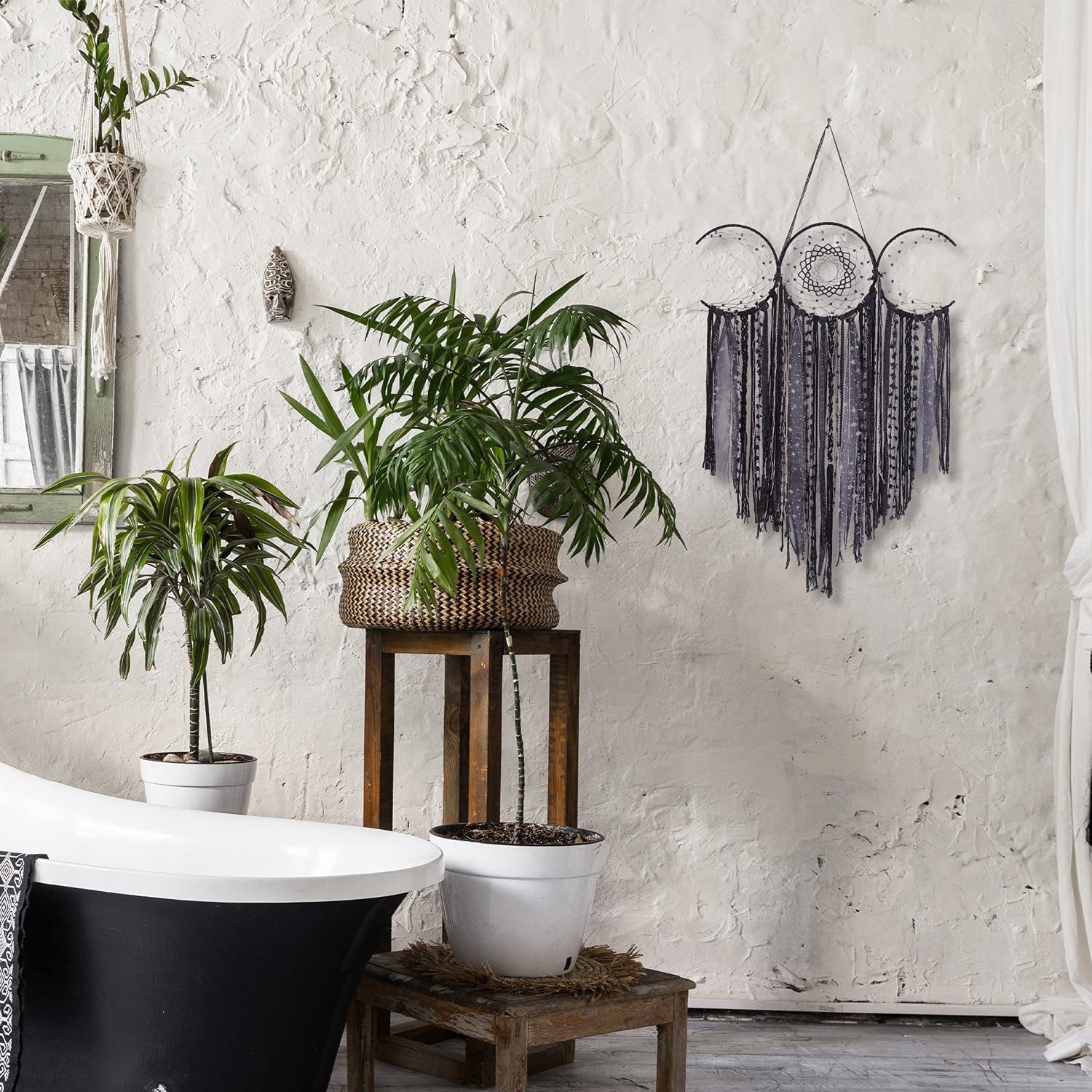 Black Triple Moon Goddess Macrame Wall Hanging, Wicca Crescent Dream Catcher for Witch Home, Dreamcatcher for Bedroom Decoration, Pagan Woven Tapestry for Wiccan Adults Decor